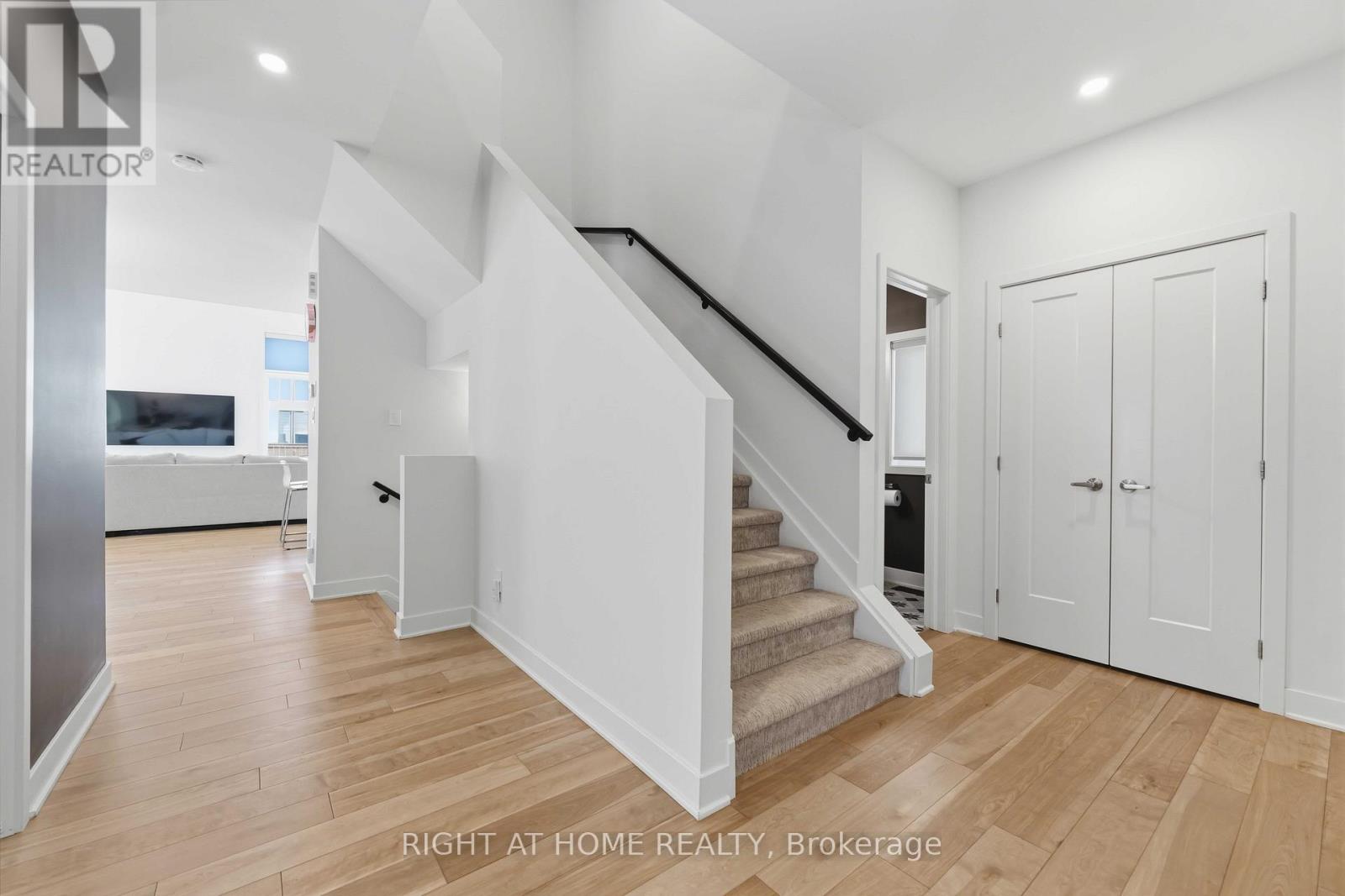 289 Mount Nebo Way, Ottawa, Ontario  K1X 0E1 - Photo 5 - X13212024