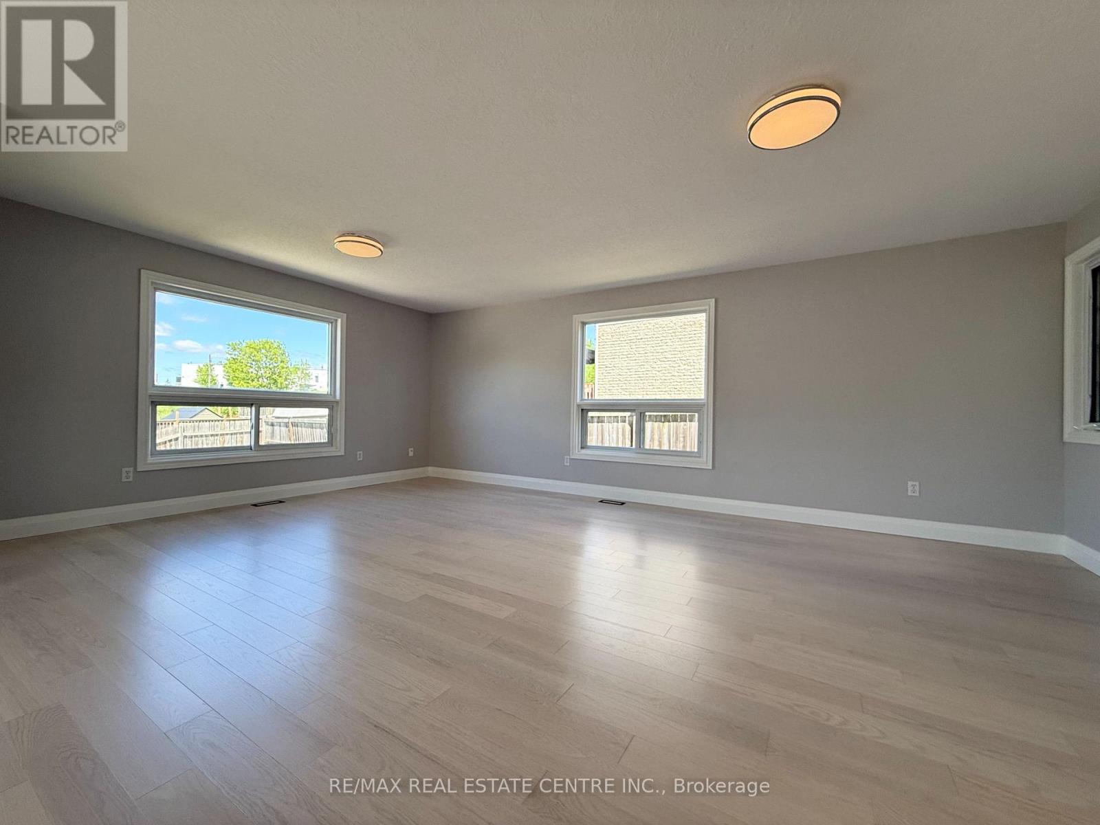 125 Flaherty Drive, Guelph, Ontario  N1K 1Y6 - Photo 5 - X13212100