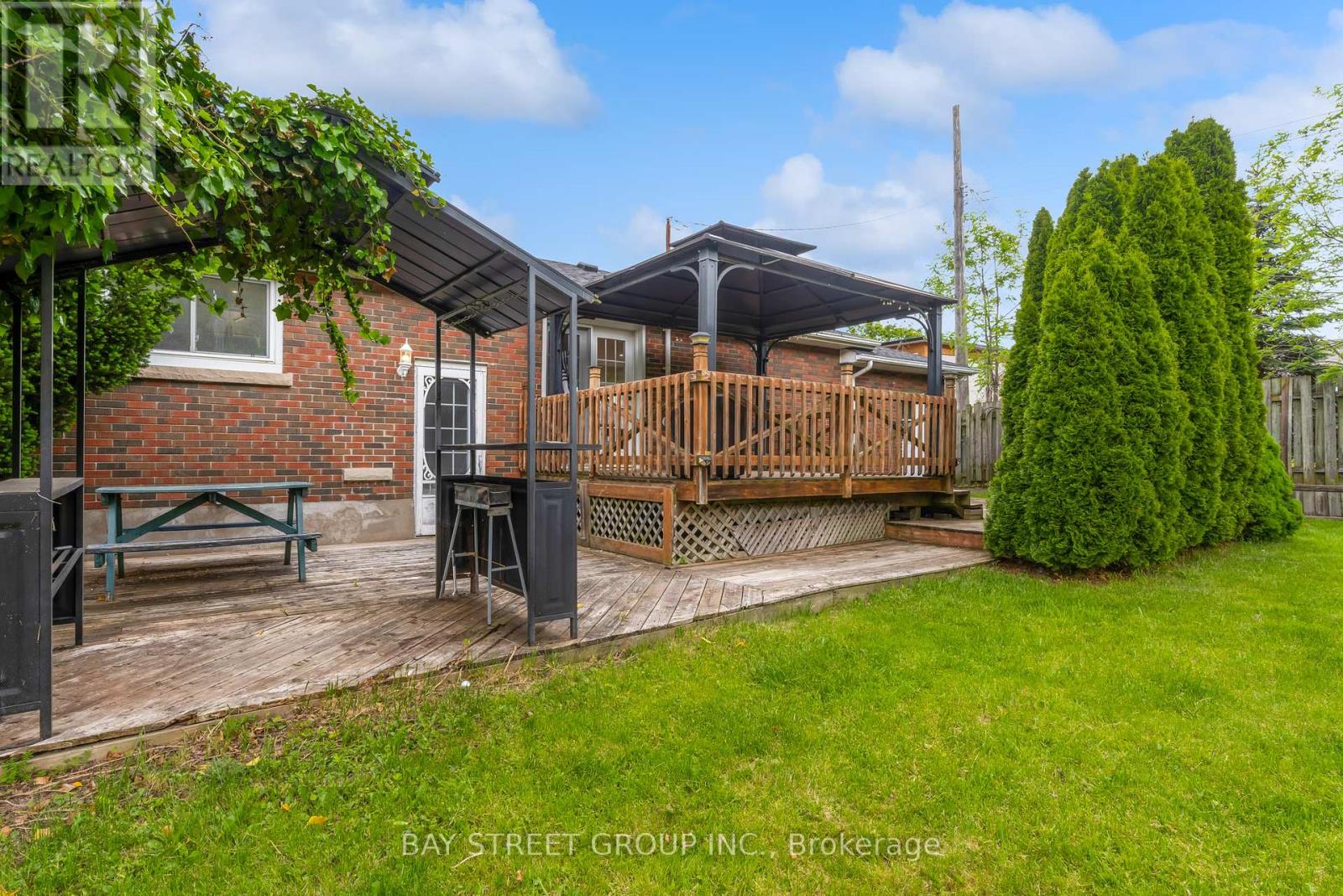 8 Glenbarr Road, St. Catharines, Ontario  L2T 1Y1 - Photo 35 - X13212128