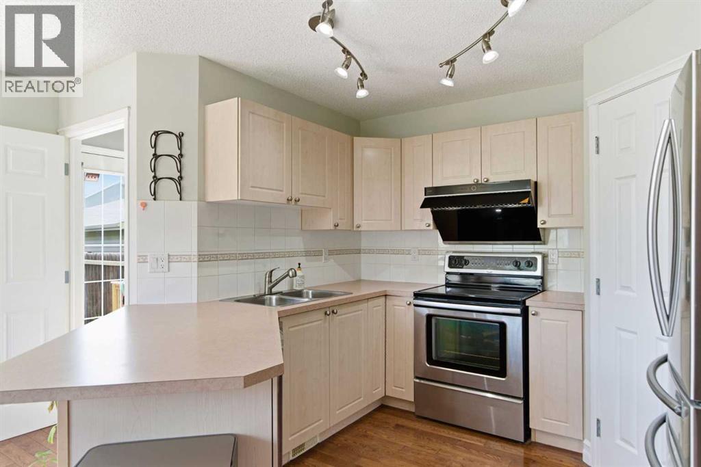 204 Citadel Bluff Close Nw, Calgary, Alberta  T3G 5E2 - Photo 10 - A2314274