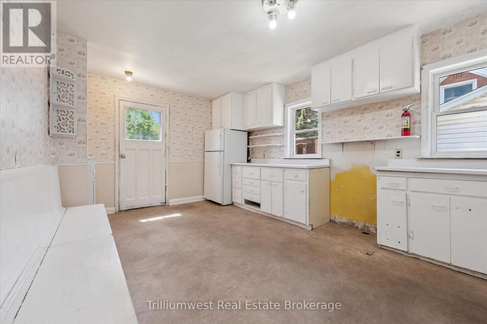 288 Margaret Avenue, Kitchener, Ontario  N2H 4J7 - Photo 6 - X13212166