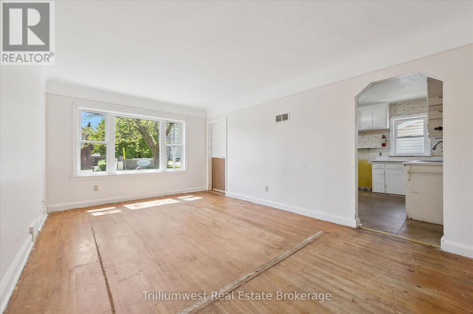 288 Margaret Avenue, Kitchener, Ontario  N2H 4J7 - Photo 8 - X13212166