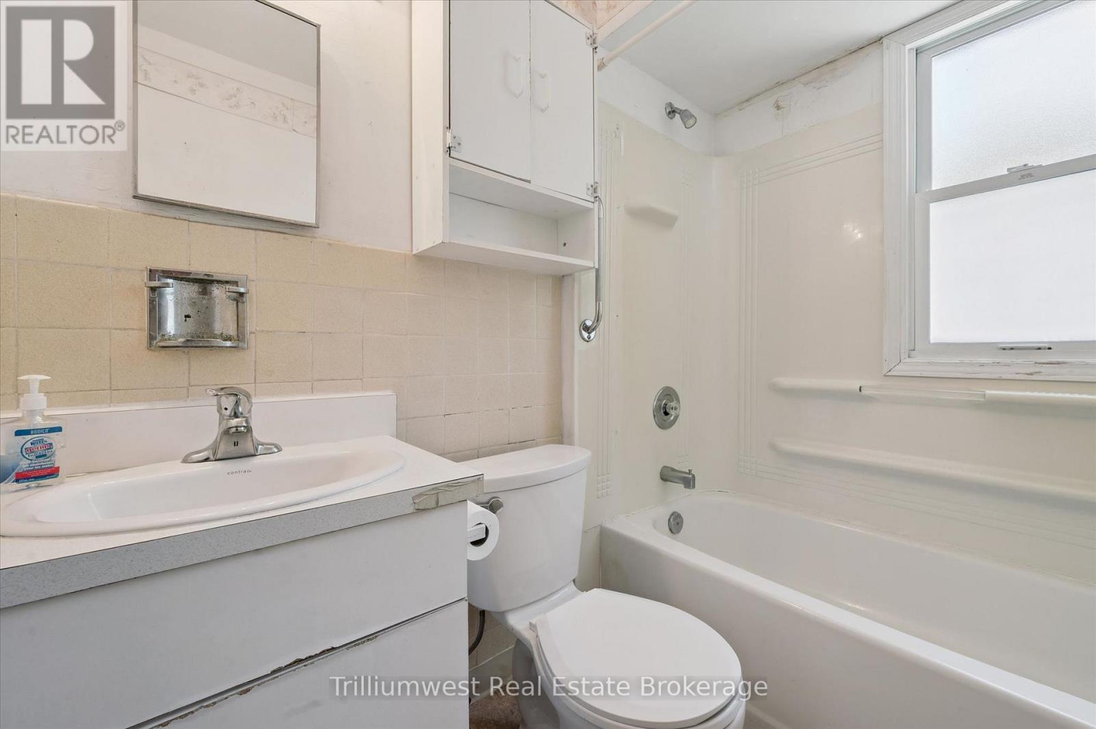 288 Margaret Avenue, Kitchener, Ontario  N2H 4J7 - Photo 9 - X13212166