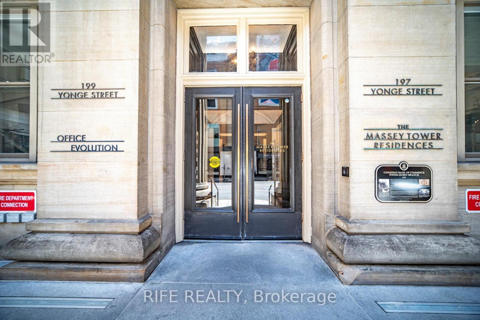 2204 - 197 Yonge Street, Toronto, Ontario  M5B 0C1 - Photo 19 - C13212164