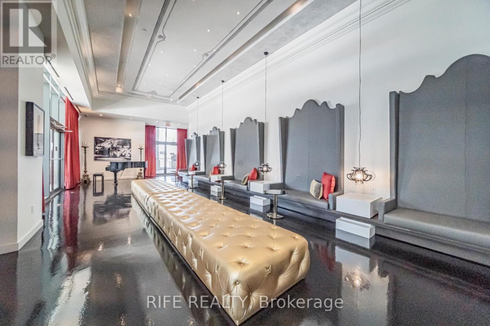 2204 - 197 Yonge Street, Toronto, Ontario  M5B 0C1 - Photo 27 - C13212164
