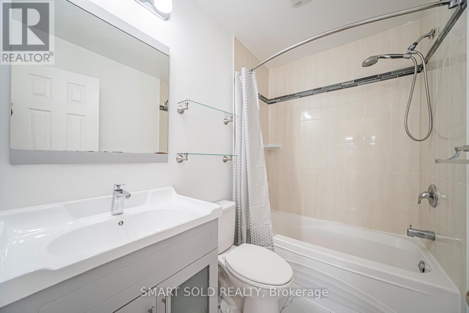 151 Silas Hill Drive, Toronto, Ontario  M2J 2X8 - Photo 12 - C13212180
