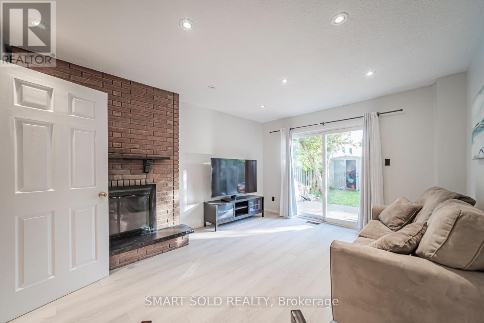 151 Silas Hill Drive, Toronto, Ontario  M2J 2X8 - Photo 17 - C13212180