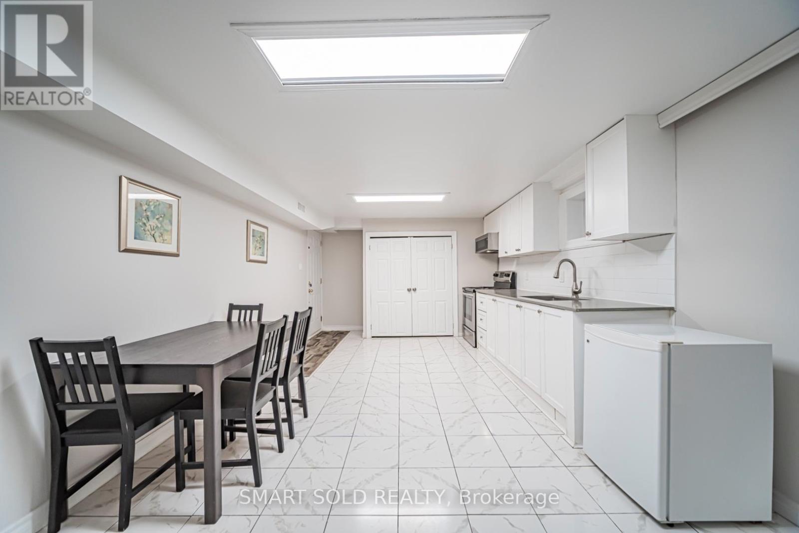 151 Silas Hill Drive, Toronto, Ontario  M2J 2X8 - Photo 23 - C13212180