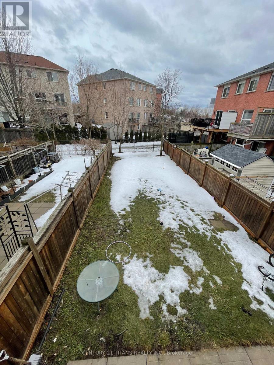 Upper - 11 Etienne Street, Toronto, Ontario  M1L 0A2 - Photo 21 - E13212198