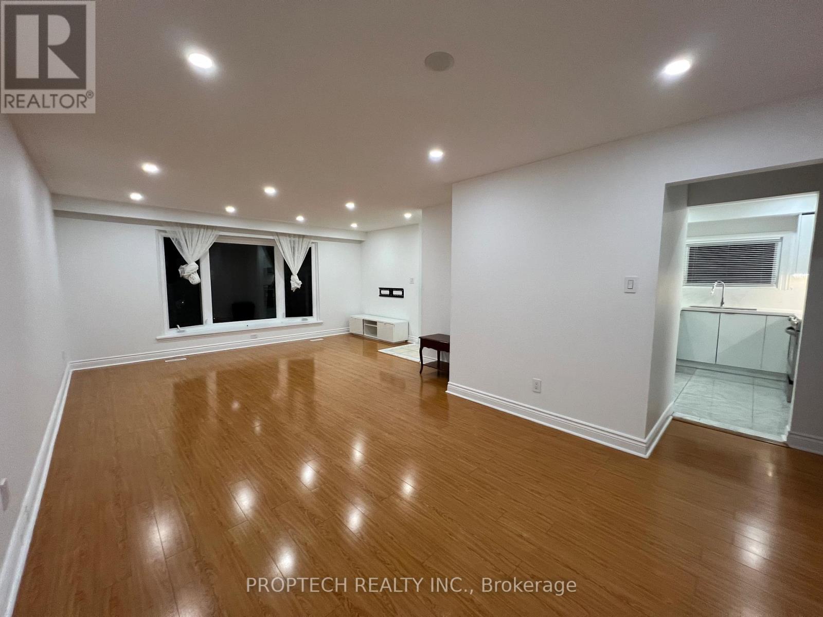 34 Broomfield Drive, Toronto, Ontario  M1S 2W1 - Photo 5 - E13212230