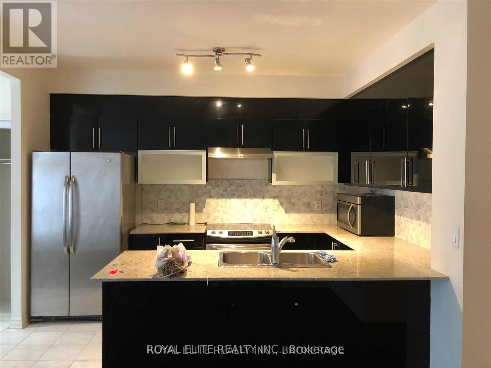 42 - 7 Brighton Place, Vaughan (Crestwood-Springfarm-Yorkhill), Ontario  L4J 0H1 - Photo 1 - N13212208