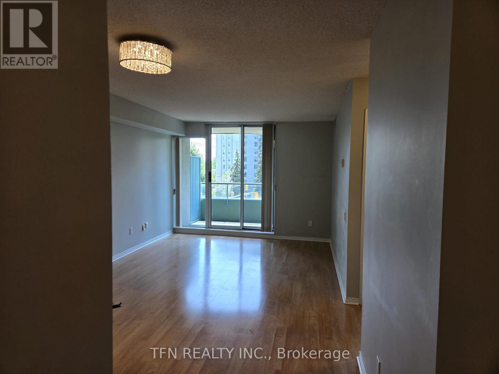 309 - 1 Emerald Lane, Vaughan, Ontario  L4J 8N2 - Photo 2 - N13212228