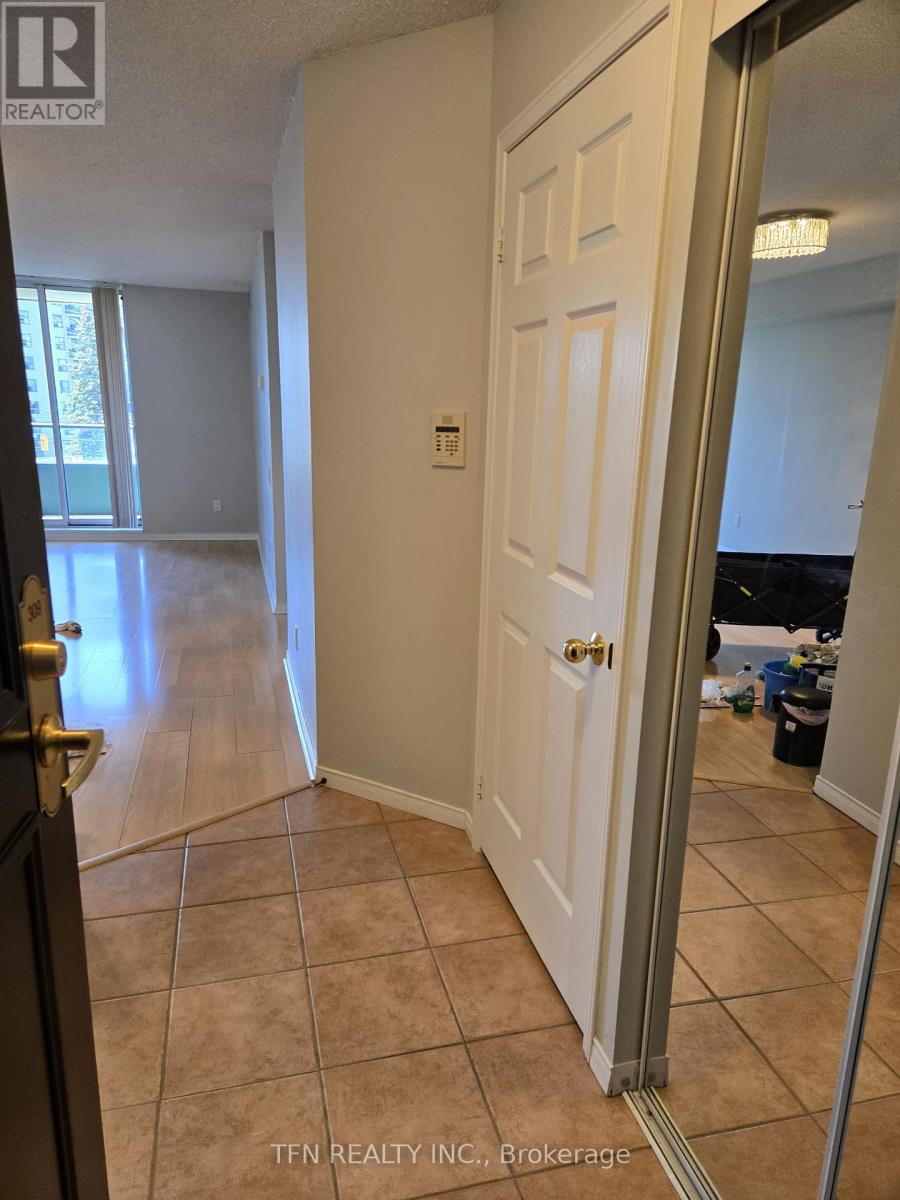 309 - 1 Emerald Lane, Vaughan, Ontario  L4J 8N2 - Photo 4 - N13212228