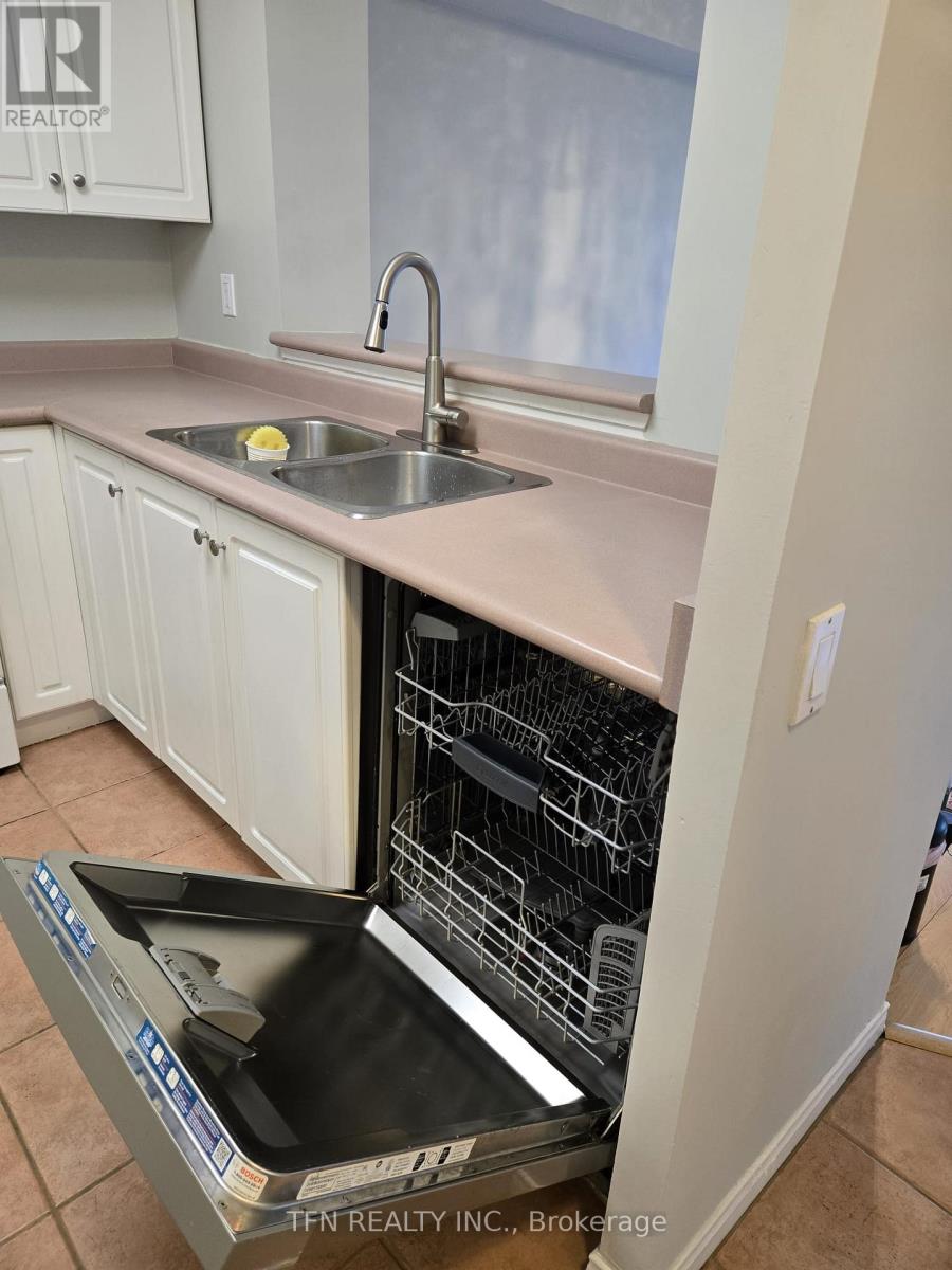 309 - 1 Emerald Lane, Vaughan, Ontario  L4J 8N2 - Photo 8 - N13212228