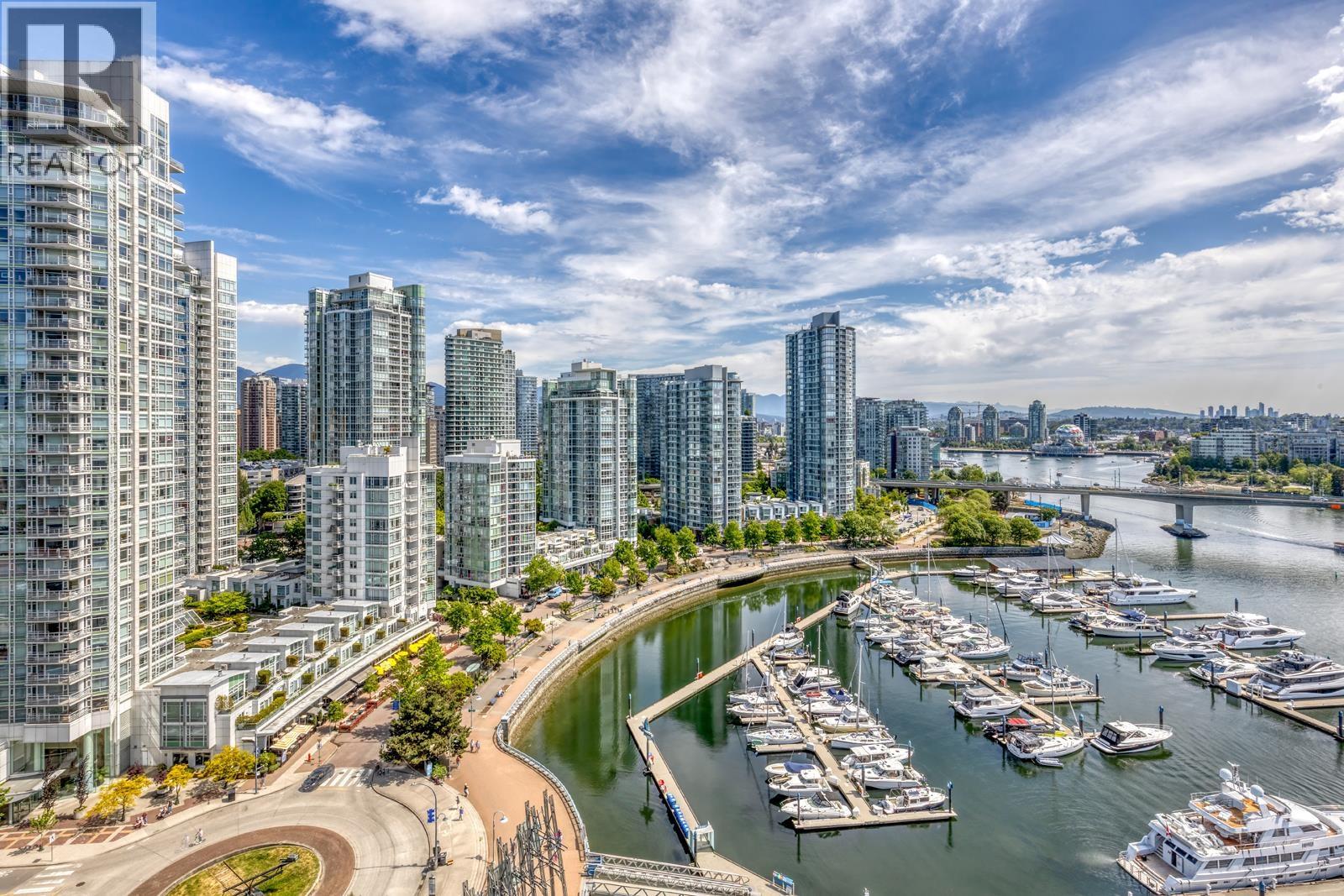 2101 1228 Marinaside Crescent, Vancouver, British Columbia  V6Z 2W4 - Photo 2 - R3129428