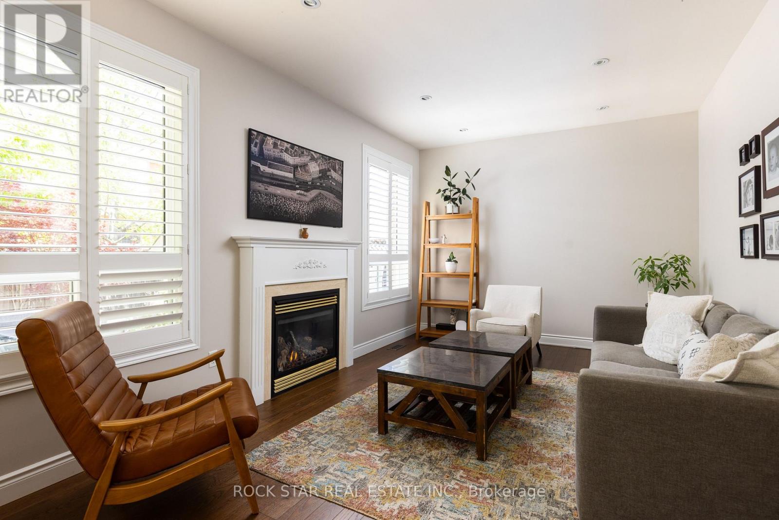2277 Blue Oak Circle, Oakville, Ontario  L6M 5J4 - Photo 4 - W13212170