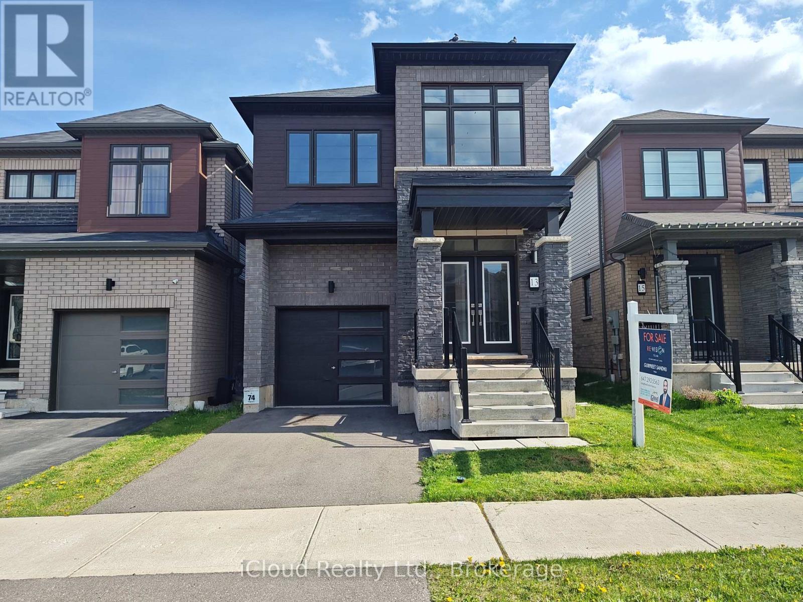13 GUNN AVENUE, Brantford, Ontario