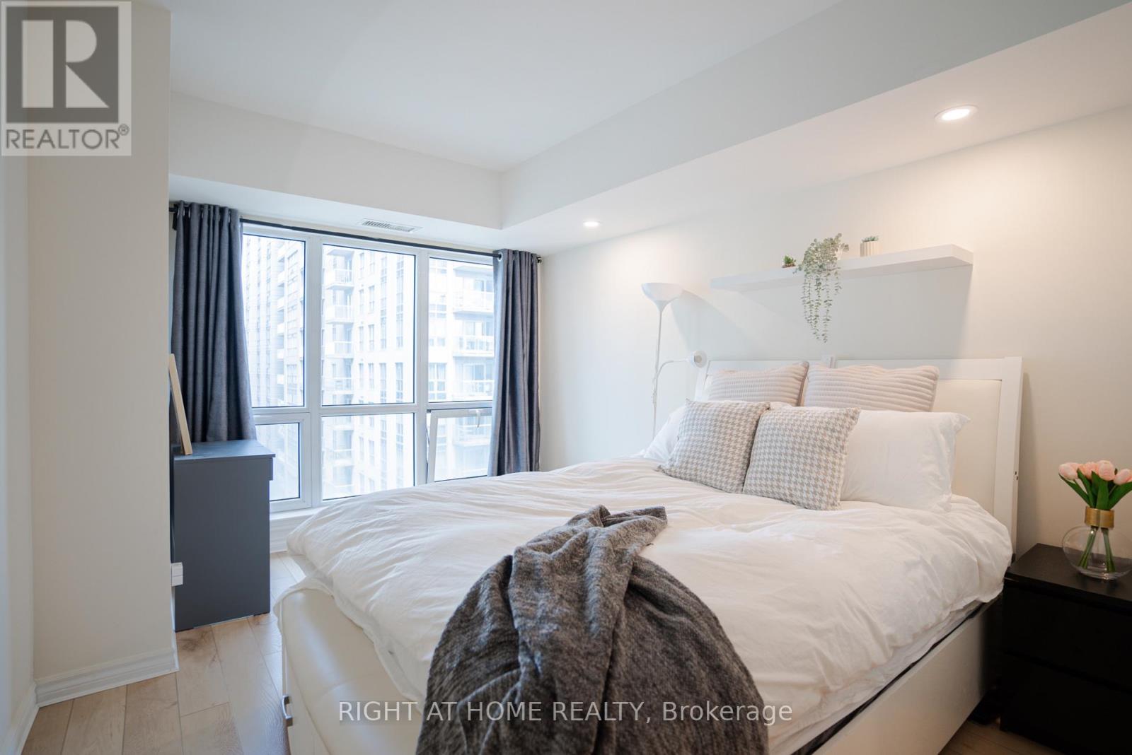 1805 - 234 Rideau Street, Ottawa, Ontario  K1V 0A9 - Photo 10 - X13212252