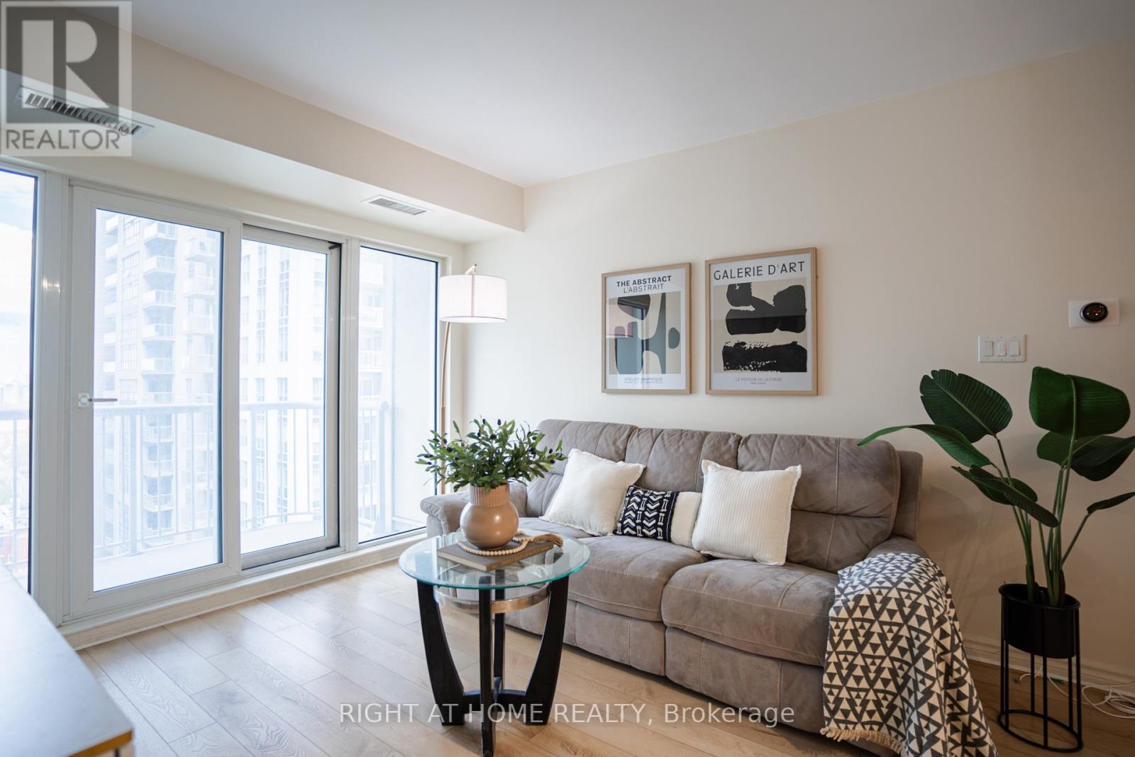 1805 - 234 Rideau Street, Ottawa, Ontario  K1V 0A9 - Photo 8 - X13212252