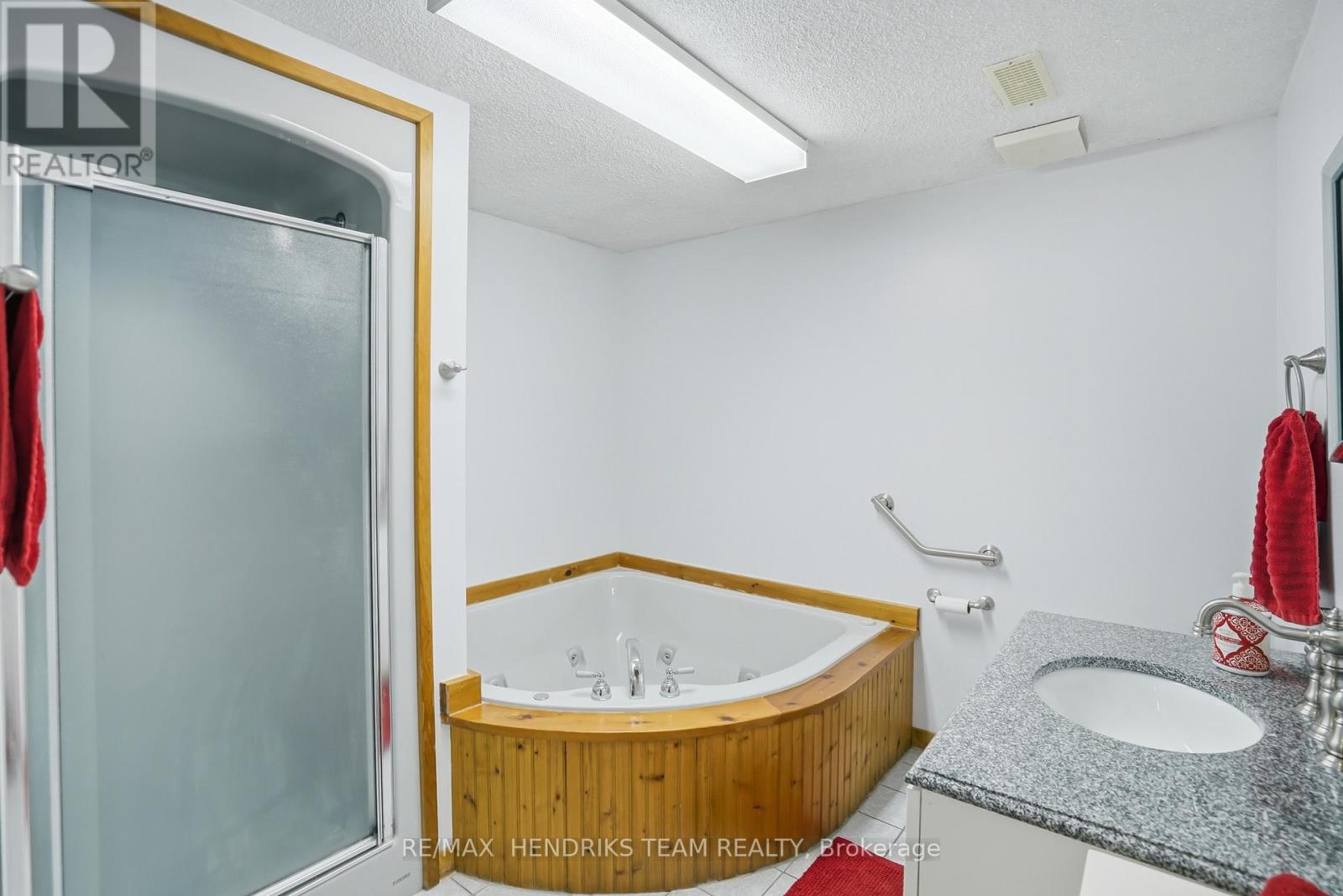 17 Sullivan Drive, St. Catharines (Lakeport), Ontario  L2N 1K3 - Photo 25 - X13212242