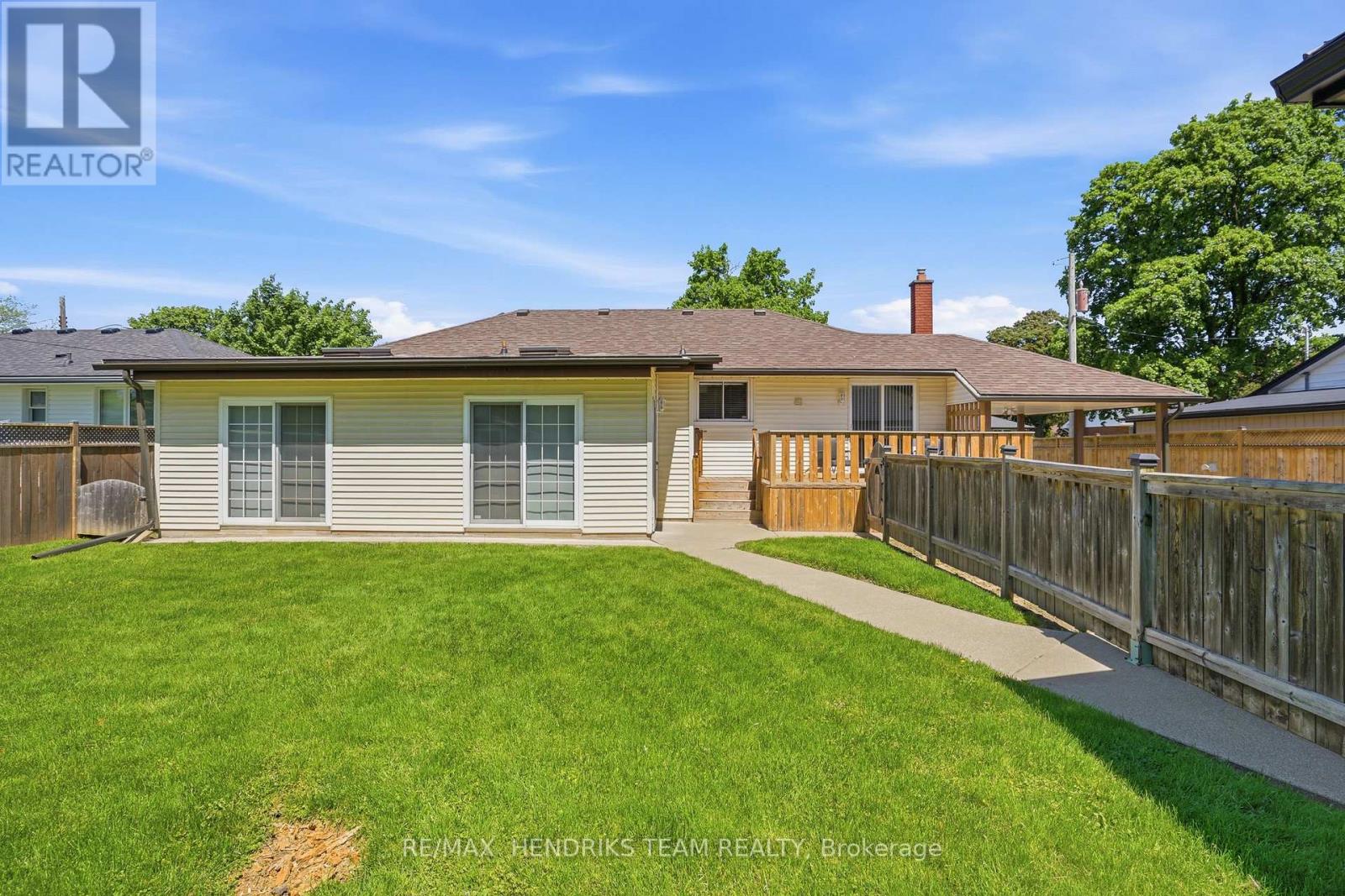 17 Sullivan Drive, St. Catharines (Lakeport), Ontario  L2N 1K3 - Photo 35 - X13212242