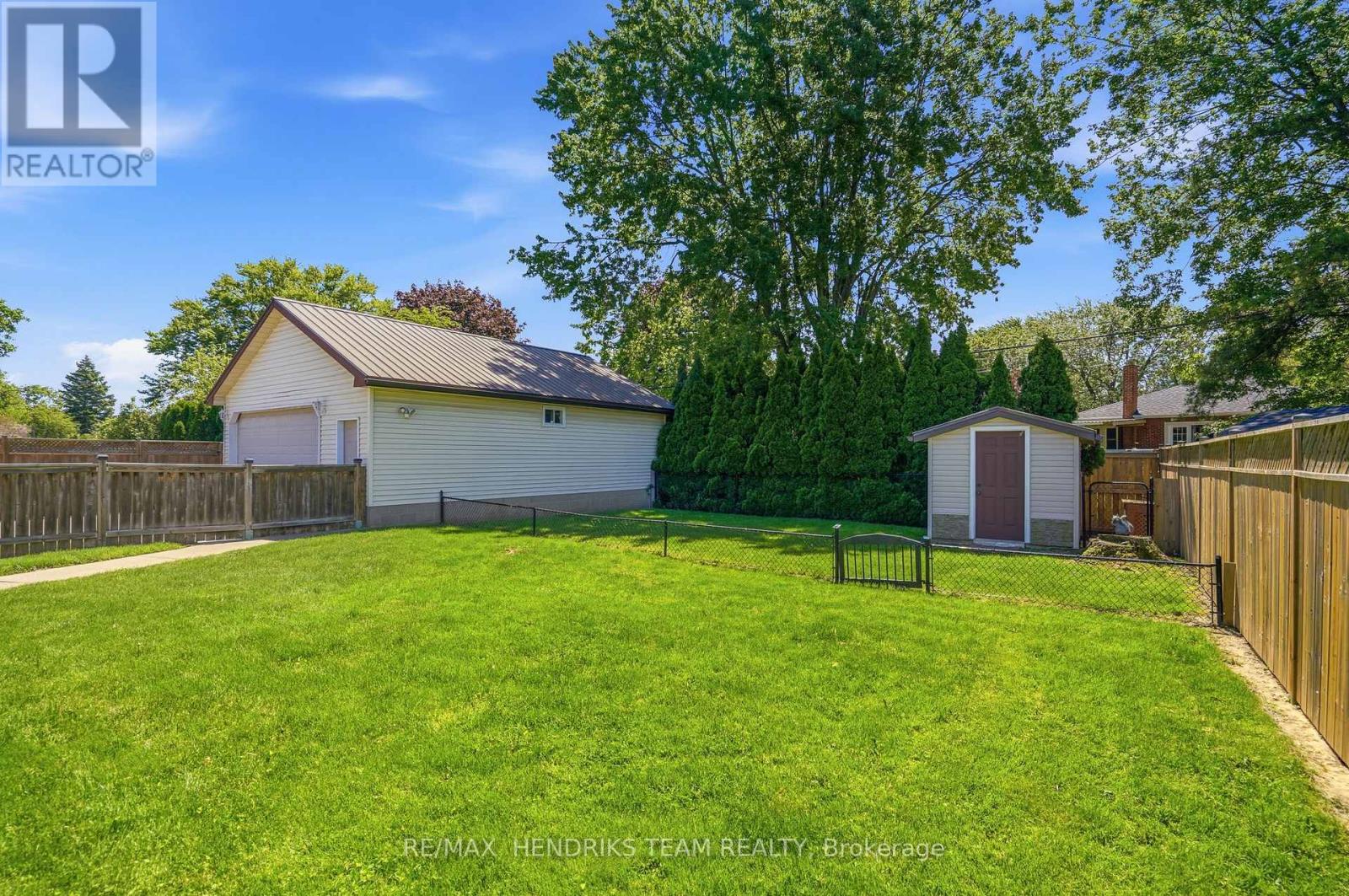 17 Sullivan Drive, St. Catharines (Lakeport), Ontario  L2N 1K3 - Photo 38 - X13212242