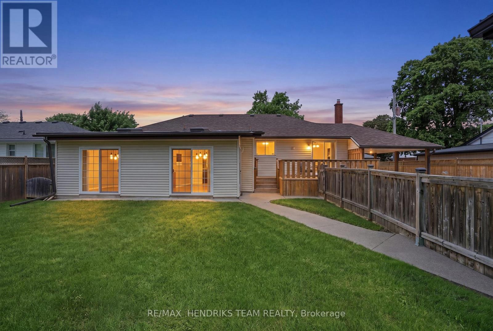 17 Sullivan Drive, St. Catharines (Lakeport), Ontario  L2N 1K3 - Photo 43 - X13212242