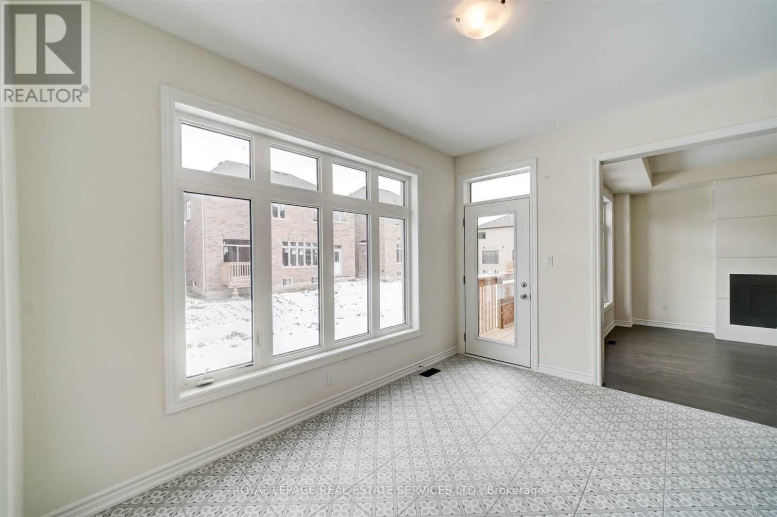 25 Garrett Styles Drive, Georgina, Ontario  L4P 2E7 - Photo 21 - N13210214