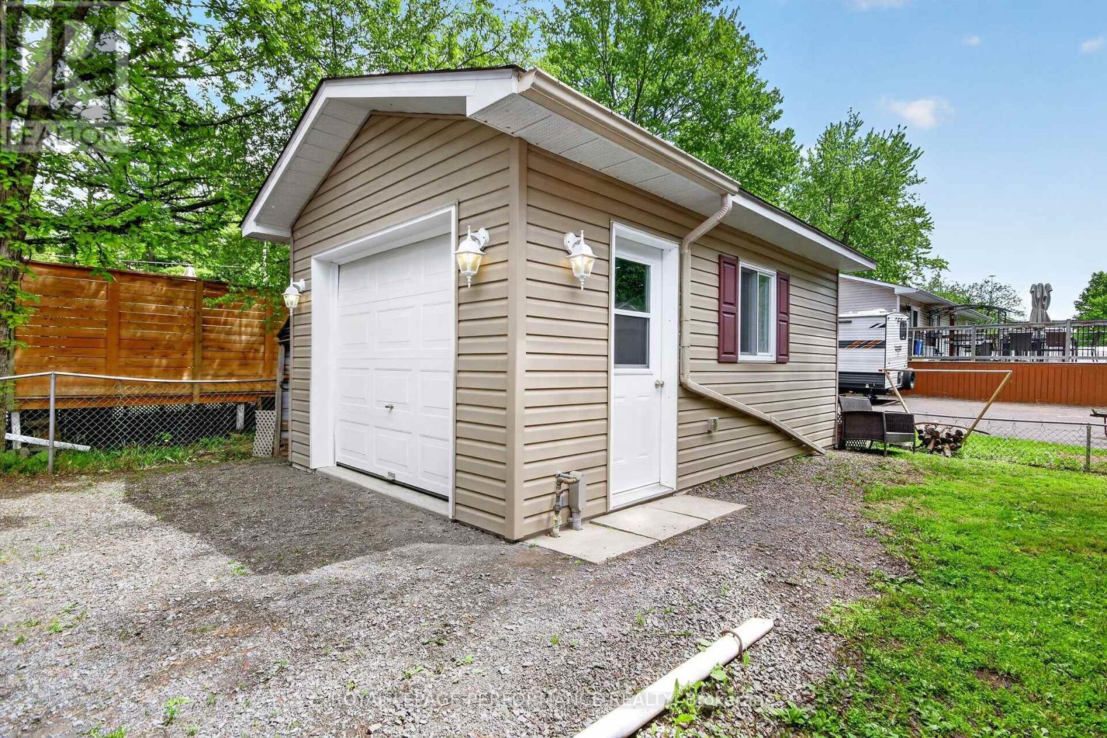435 - 8250 County Road 17 Road, Clarence-Rockland, Ontario K4K 1K7 - Photo 37 - X12937960