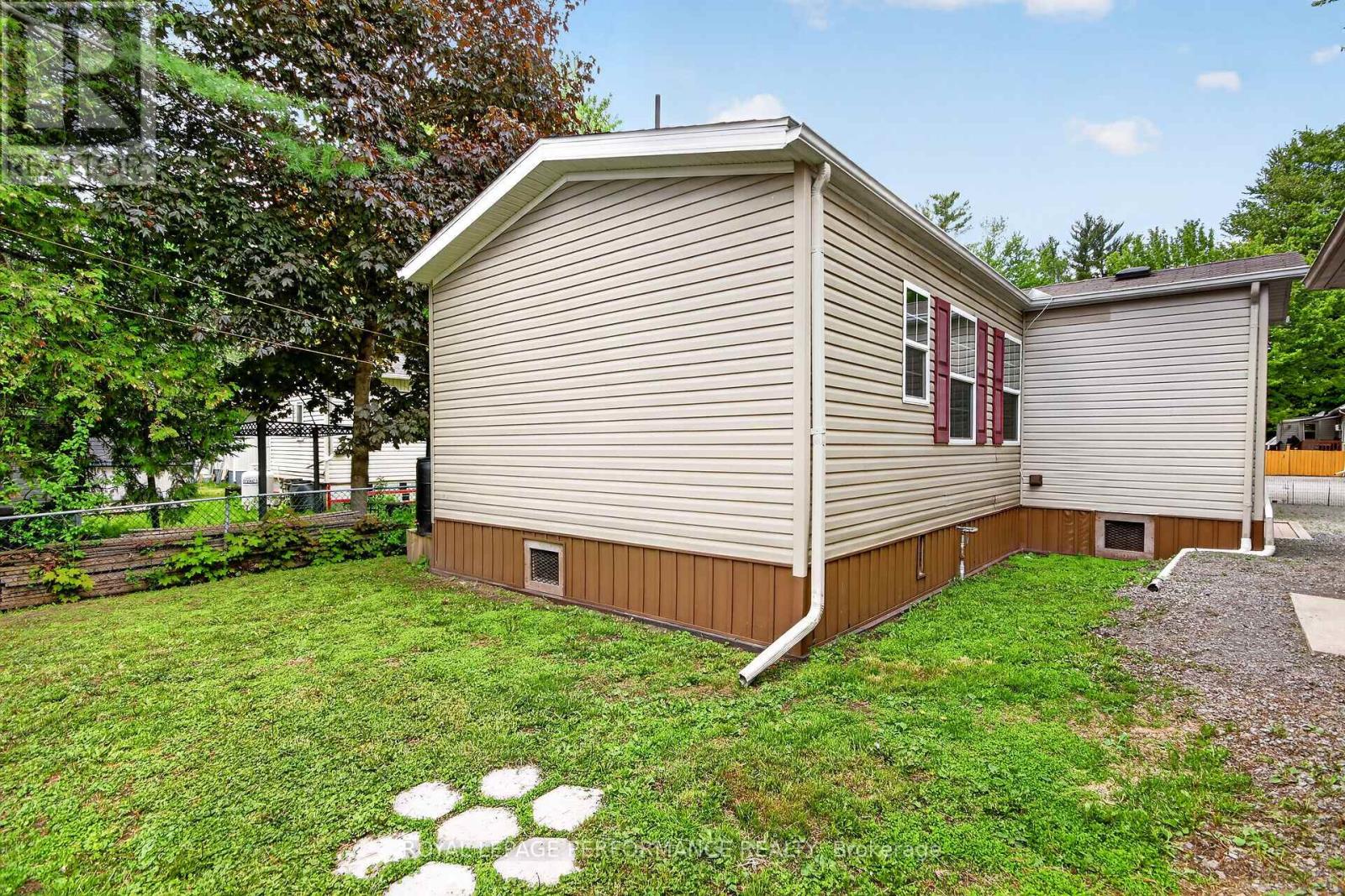 435 - 8250 County Road 17 Road, Clarence-Rockland, Ontario K4K 1K7 - Photo 40 - X12937960