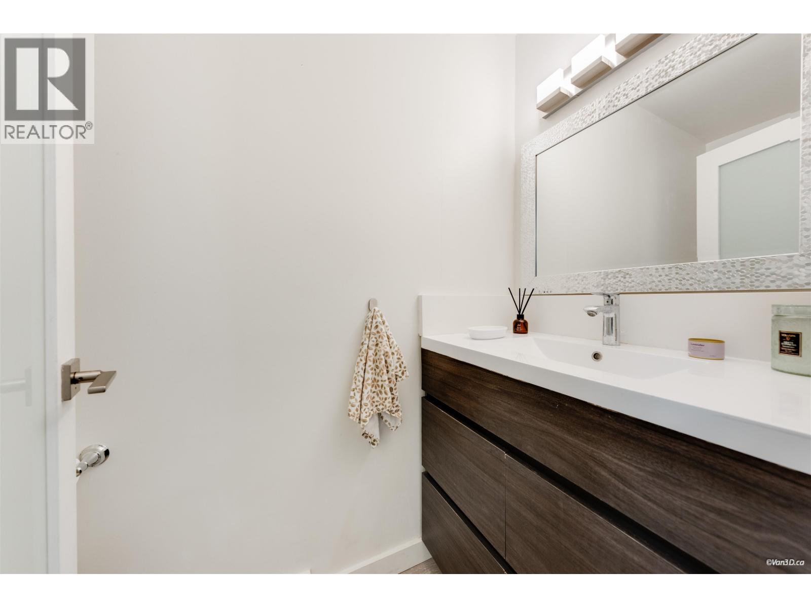 3907 Bayridge Place, West Vancouver, British Columbia  V7V 3K2 - Photo 16 - R3128024