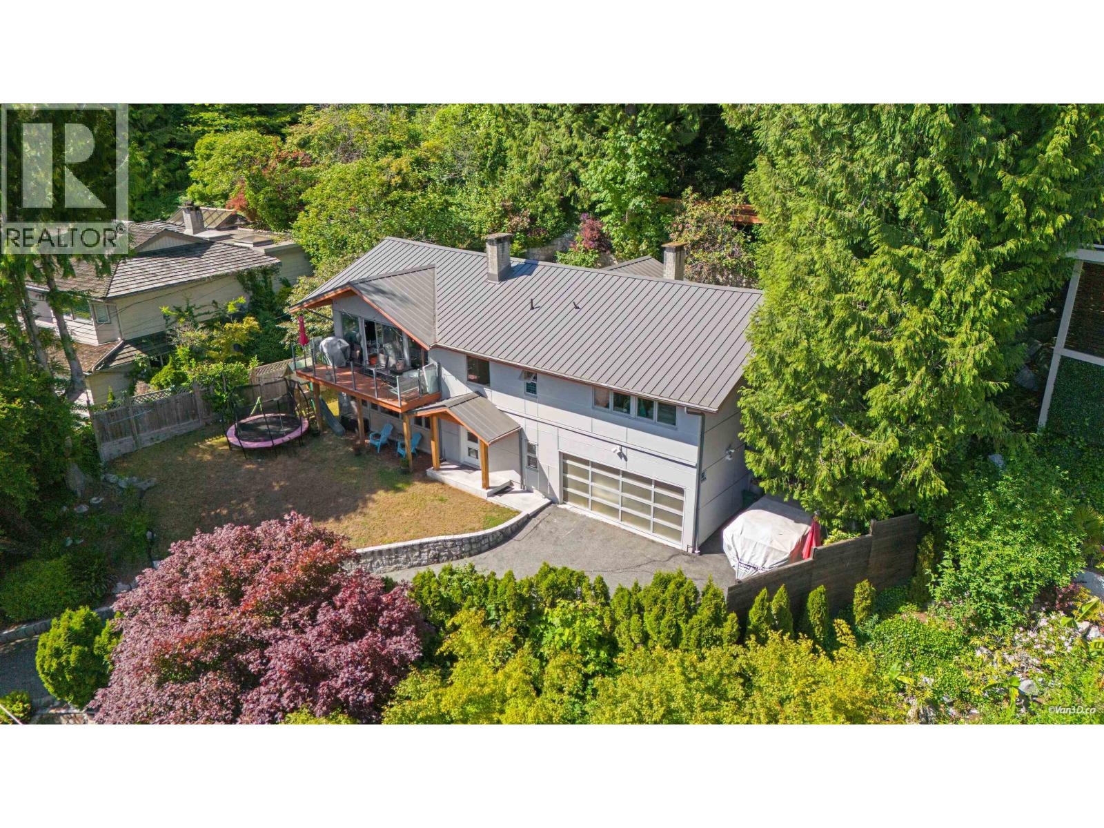 3907 Bayridge Place, West Vancouver, British Columbia  V7V 3K2 - Photo 27 - R3128024