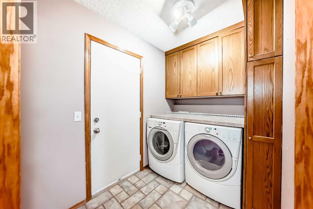 402 Citadel Hills Circle Nw, Calgary, Alberta  T3G 3V7 - Photo 15 - A2308214