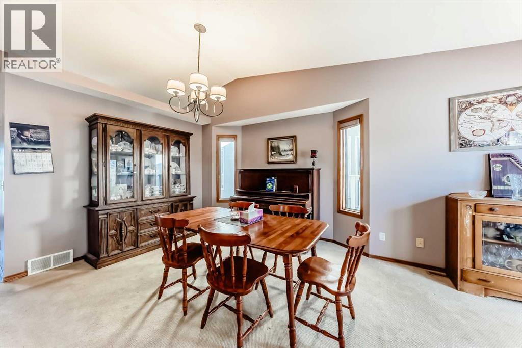 402 Citadel Hills Circle Nw, Calgary, Alberta  T3G 3V7 - Photo 6 - A2308214