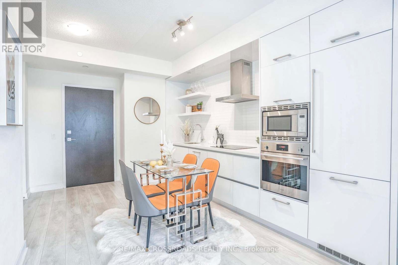 1404 - 2221 Yonge Street, Toronto (Mount Pleasant West), Ontario  M4S 0B4 - Photo 8 - C13212266