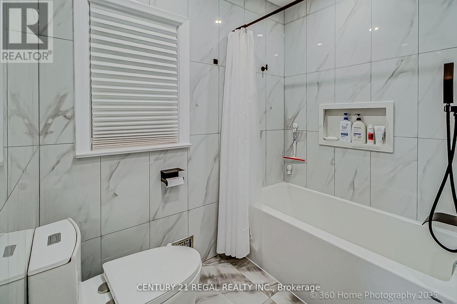 17 Electro Road, Toronto (Wexford-Maryvale), Ontario  M1R 2A6 - Photo 10 - E13212268