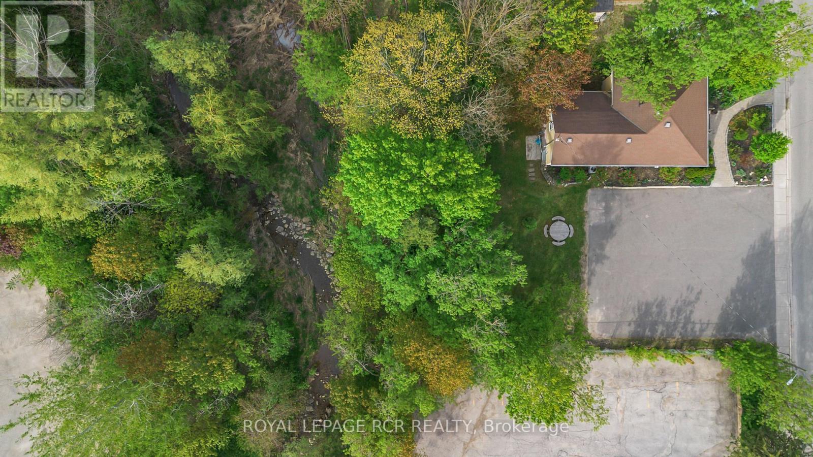 16 Church Street, Orangeville, Ontario  L9W 1N2 - Photo 2 - W12951632
