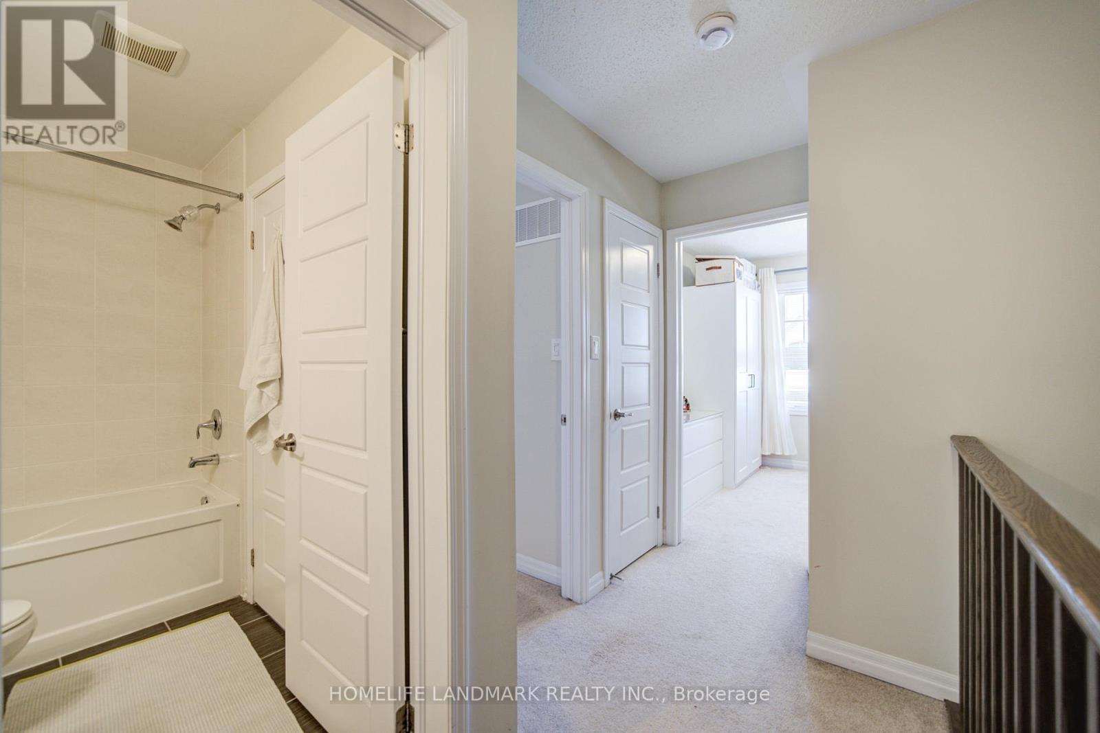 3086 Mistletoe Gardens, Oakville, Ontario  L6M 0Y7 - Photo 25 - W13212258
