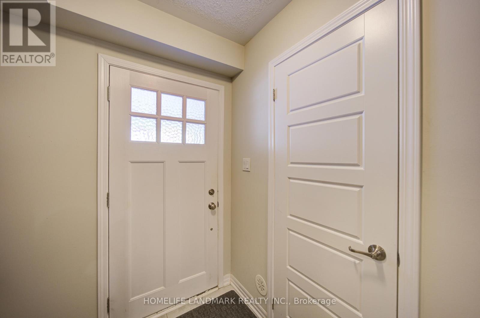 3086 Mistletoe Gardens, Oakville, Ontario  L6M 0Y7 - Photo 4 - W13212258