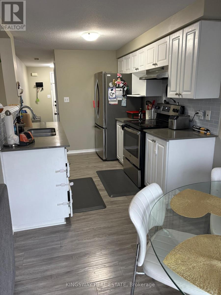 42 Foxglove Crescent N, Kitchener, Ontario  N2E 3Y7 - Photo 8 - X13212236