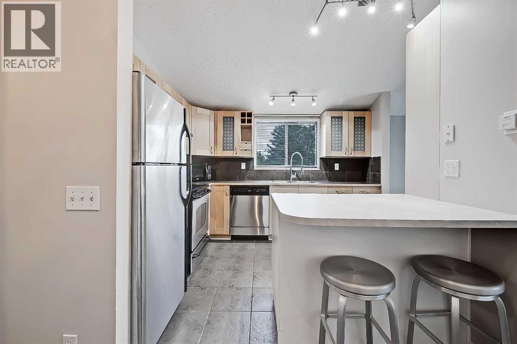 309, 1605 16 Avenue Sw, Calgary, Alberta  T3C 1A2 - Photo 11 - A2305011