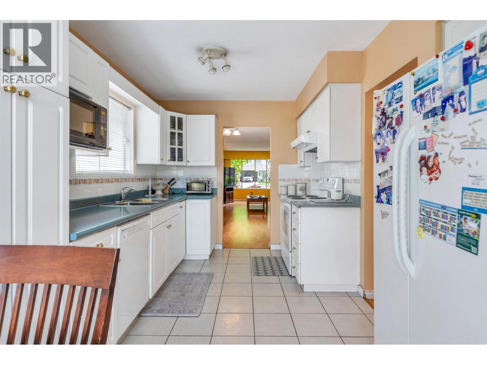 1555 Burrill Avenue, North Vancouver, British Columbia  V7K 1L8 - Photo 17 - R3128614