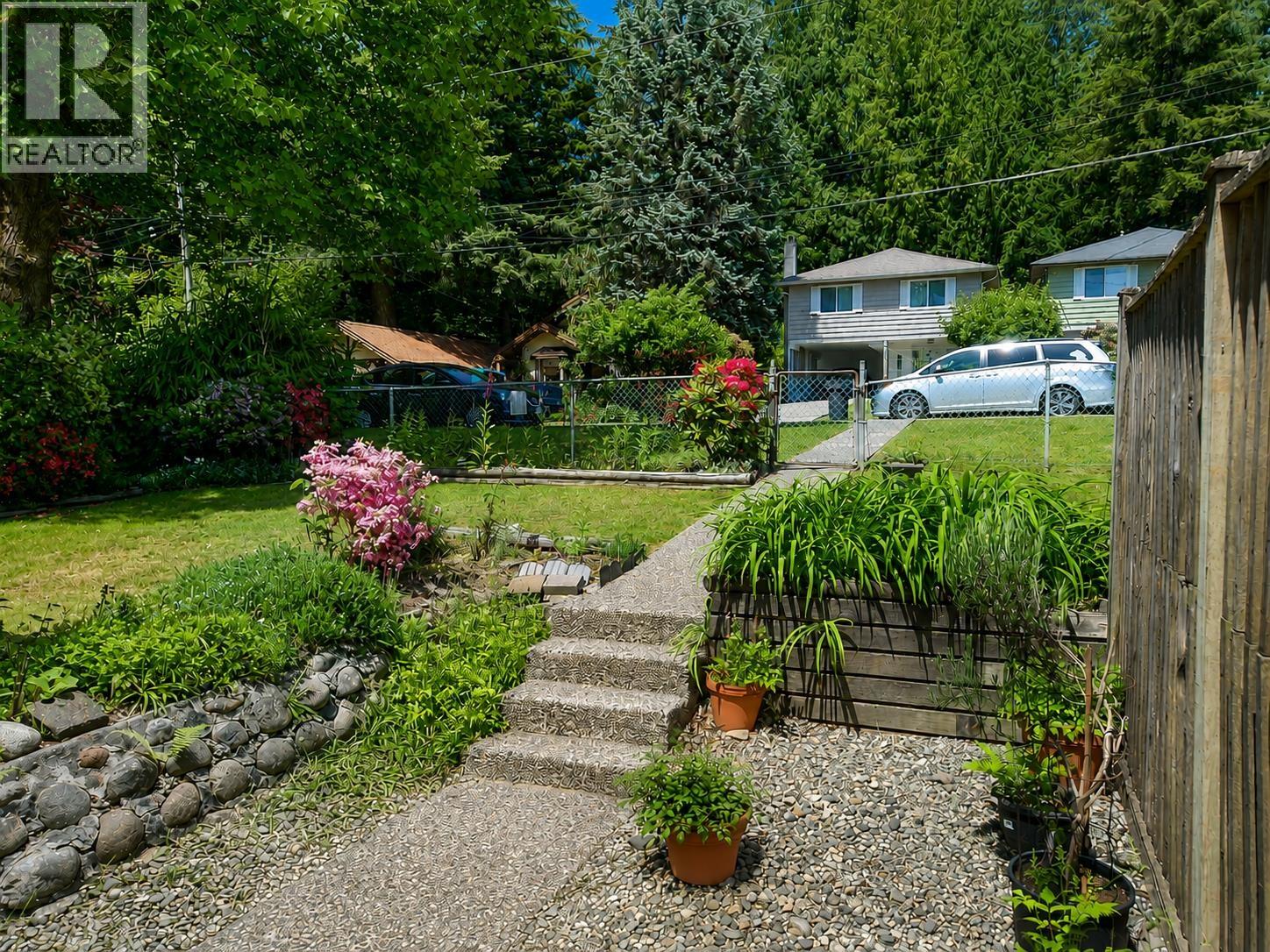 1555 Burrill Avenue, North Vancouver, British Columbia  V7K 1L8 - Photo 3 - R3128614