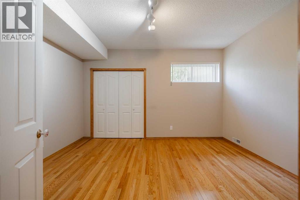 121 Scenic View Bay NW, Calgary, Alberta  T3L 1Z7 - Photo 34 - A2315833