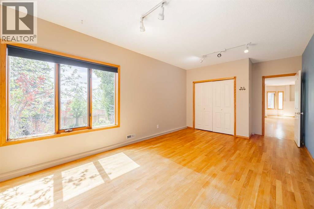 121 Scenic View Bay NW, Calgary, Alberta  T3L 1Z7 - Photo 39 - A2315833