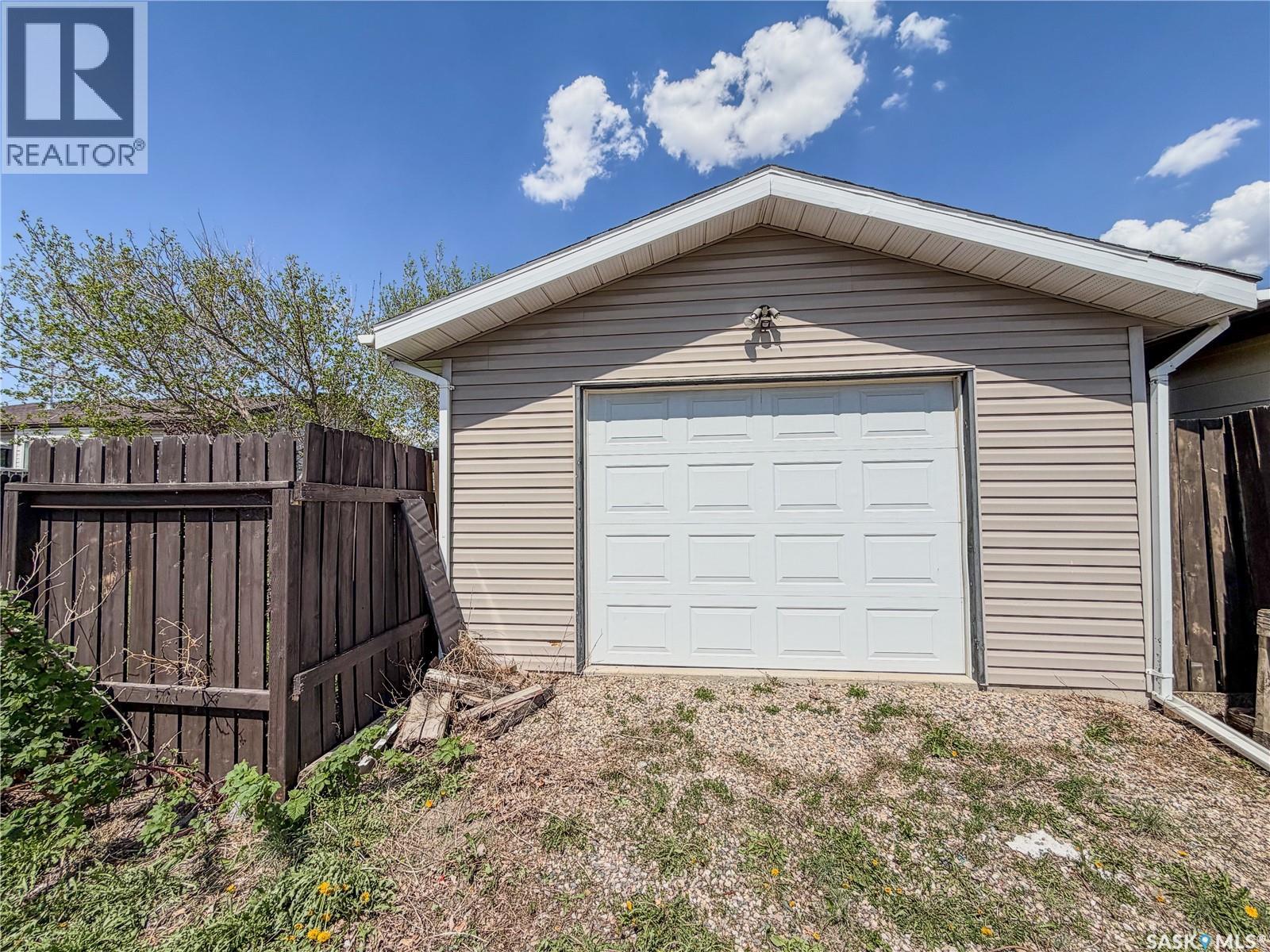 80 Morrison Drive, Yorkton, Saskatchewan  S3N 3Y2 - Photo 2 - SK037551