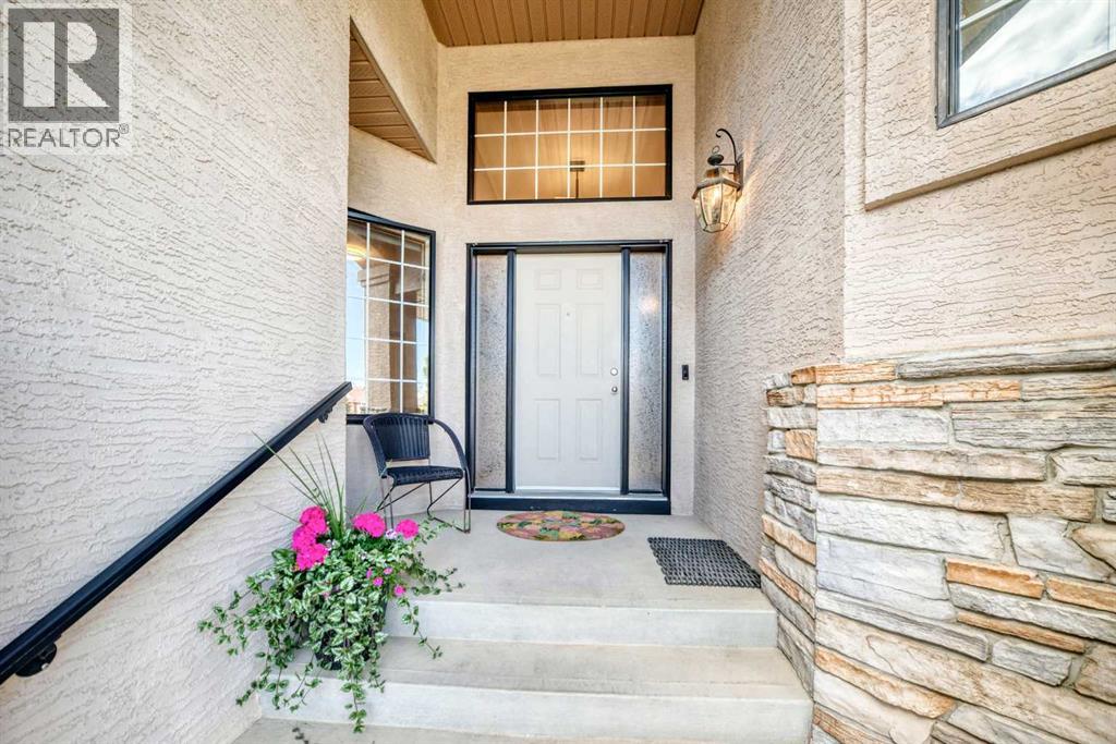 60 Hamptons Terrace Nw, Calgary, Alberta  T3A 5X5 - Photo 4 - A2293116