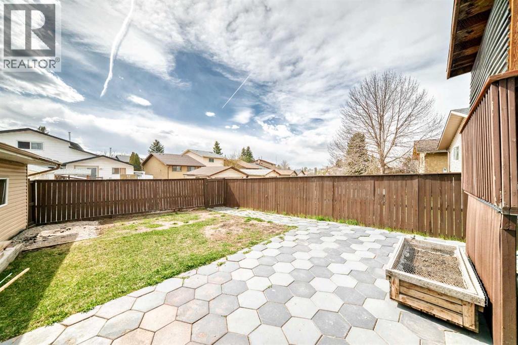 6824 Temple Drive Ne, Calgary, Alberta  T1Y 4X8 - Photo 45 - A2309613