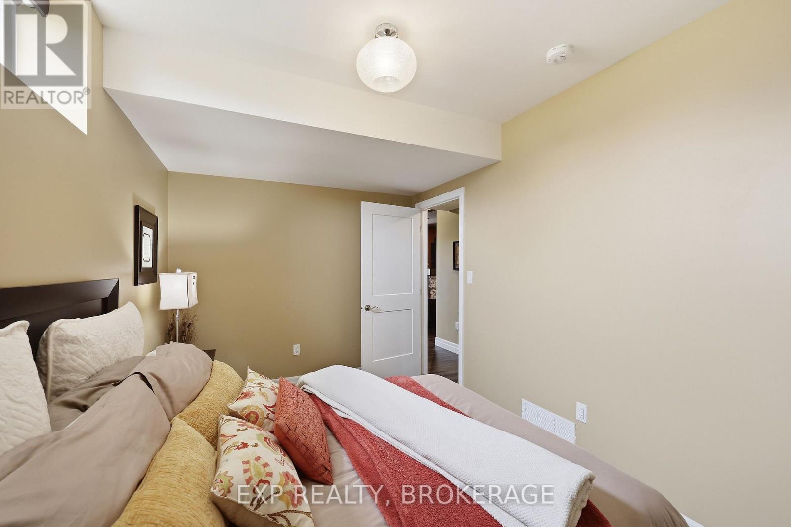 4 Sandstone Court, Frontenac, Ontario  K0H 1H0 - Photo 31 - X13212284