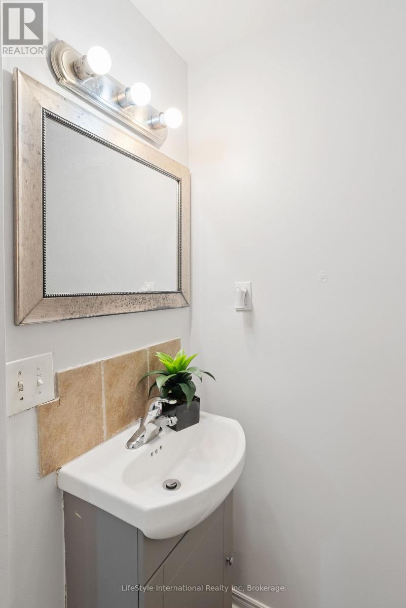 63 Hagan Avenue, Guelph, Ontario  N1E 7B7 - Photo 38 - X13212298